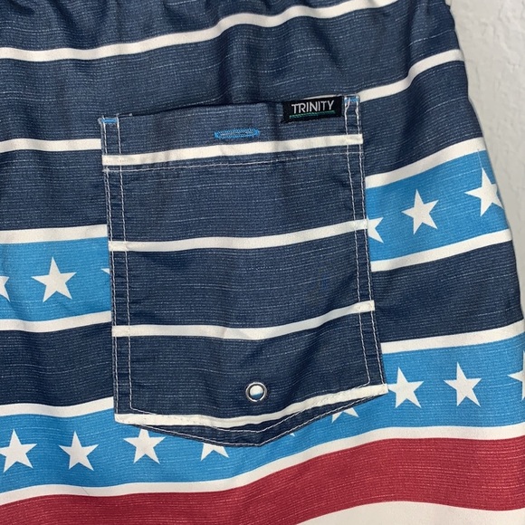 Trinity Collective American Flag Swim Trunks size Large - Picture 5 of 9
